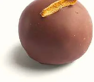 Figue Fleur d'Oranger : figue séchée fourrée, ganache fleur d'oranger, enrobée de chocolat